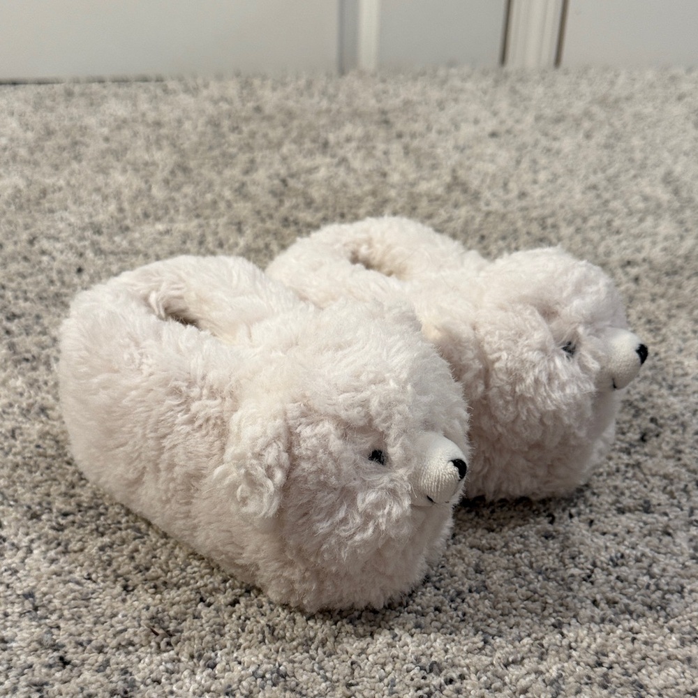 Pottery barn white fluffy polar bear slippers